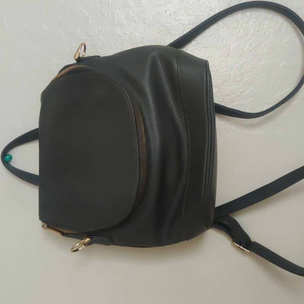 ⛔ SOLD⛔ Backpack purse